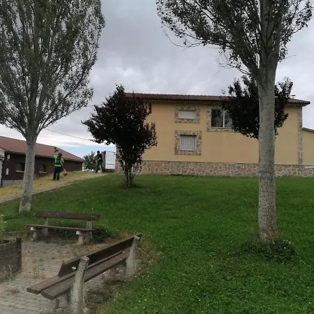 Pensión Casa Peña Redonda Castrejon de la Pena